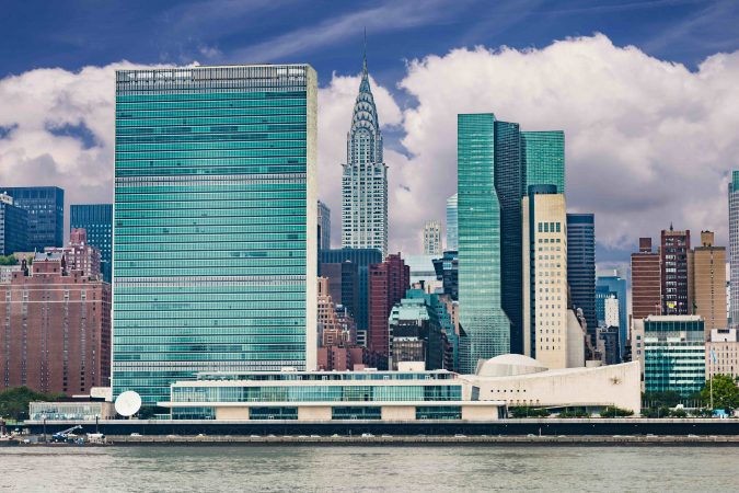New York Skyline mit dem UN-Headquarter, dem Chrysler Building und Manhattan Upper East Side.